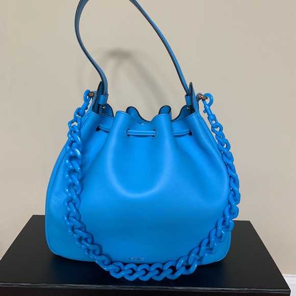 Versace La Medusa Bucket Bag - Picture 3 of 8